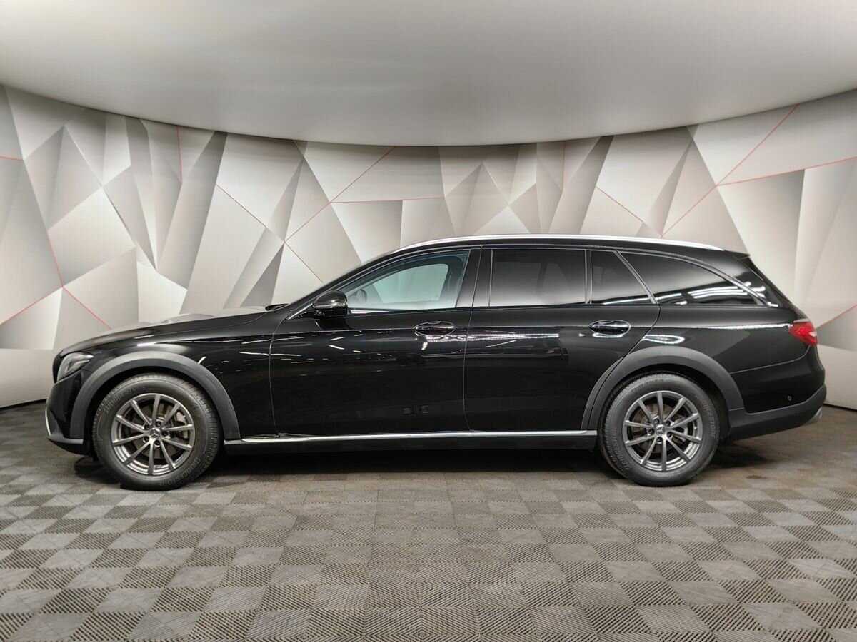 Mercedes-Benz E-Класс 2018 года с пробегом. Фото: #4