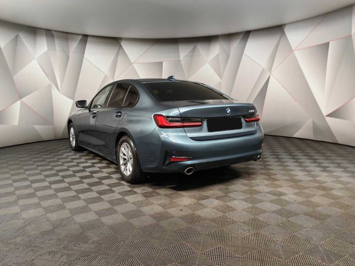 BMW 3 серии 2021 года с пробегом. Фото: #2