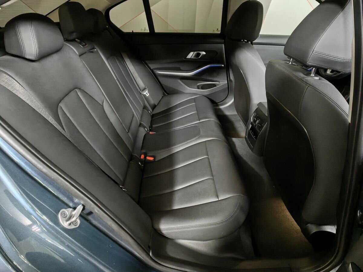 BMW 3 серии 2021 года с пробегом. Фото: #10