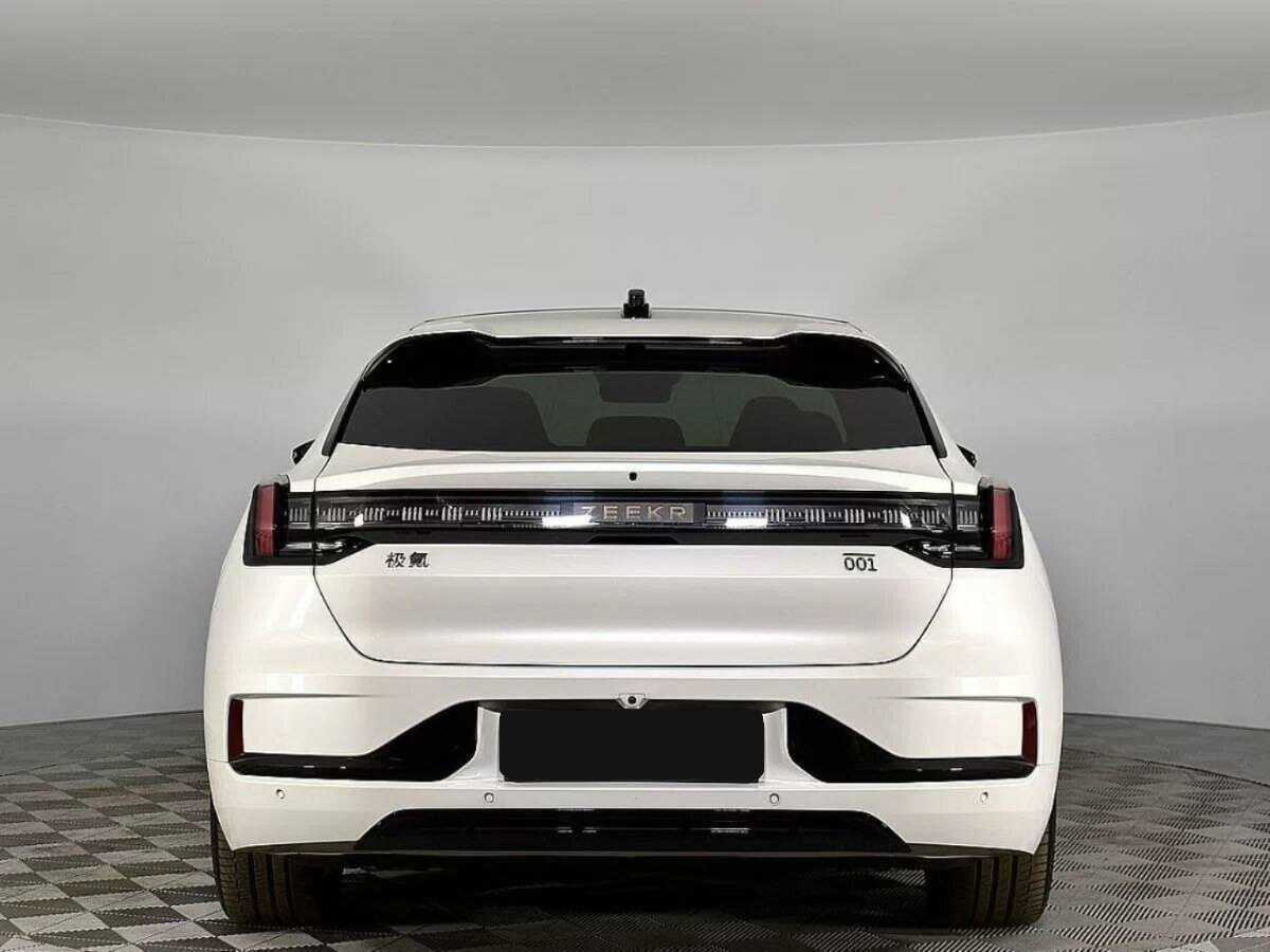 Zeekr 001 2022 года с пробегом. Фото: #3