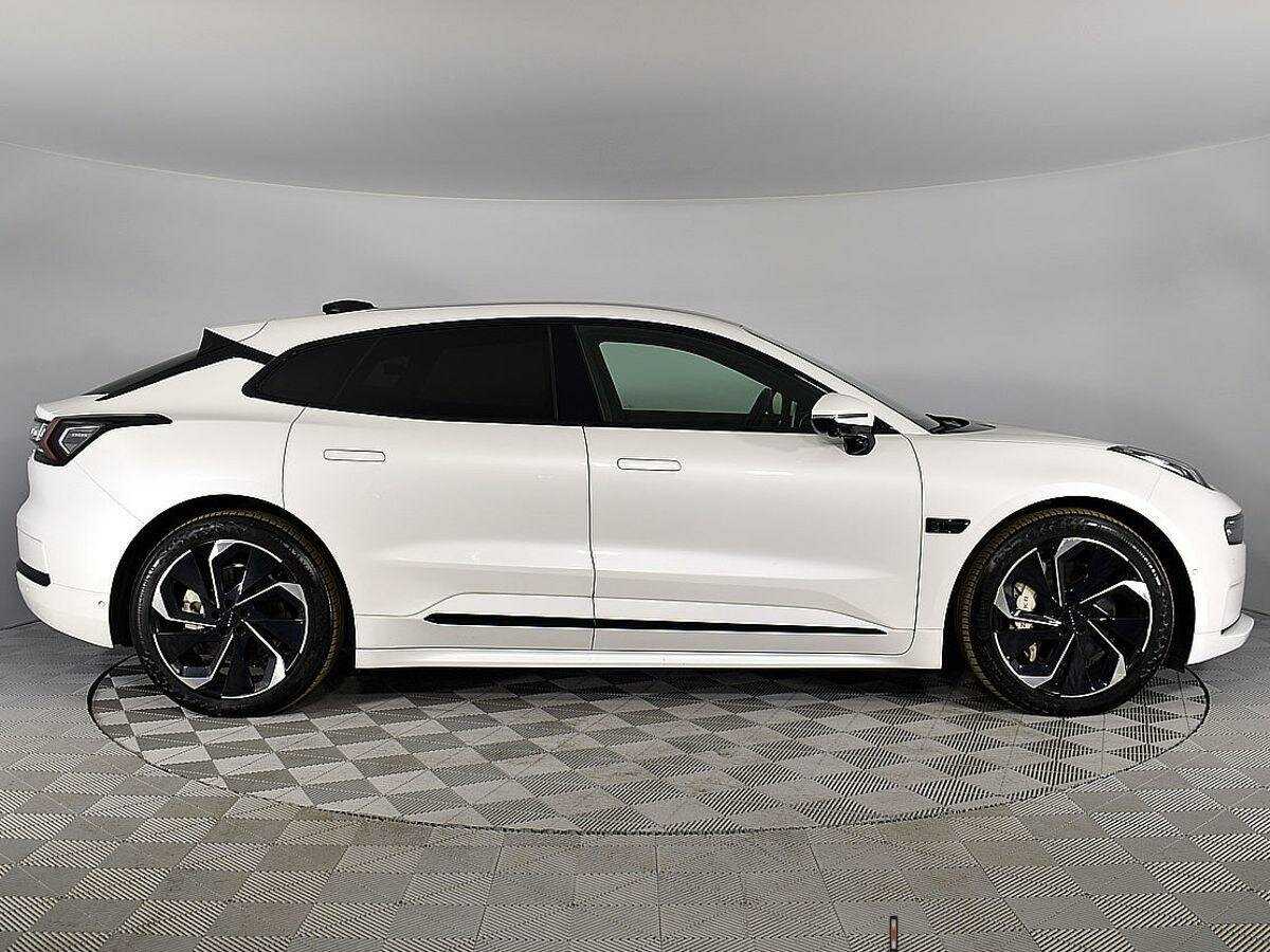 Zeekr 001 2022 года с пробегом. Фото: #4