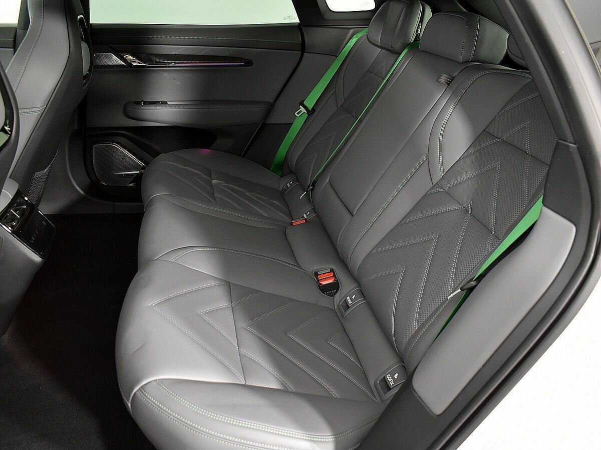 Zeekr 001 2022 года с пробегом. Фото: #8