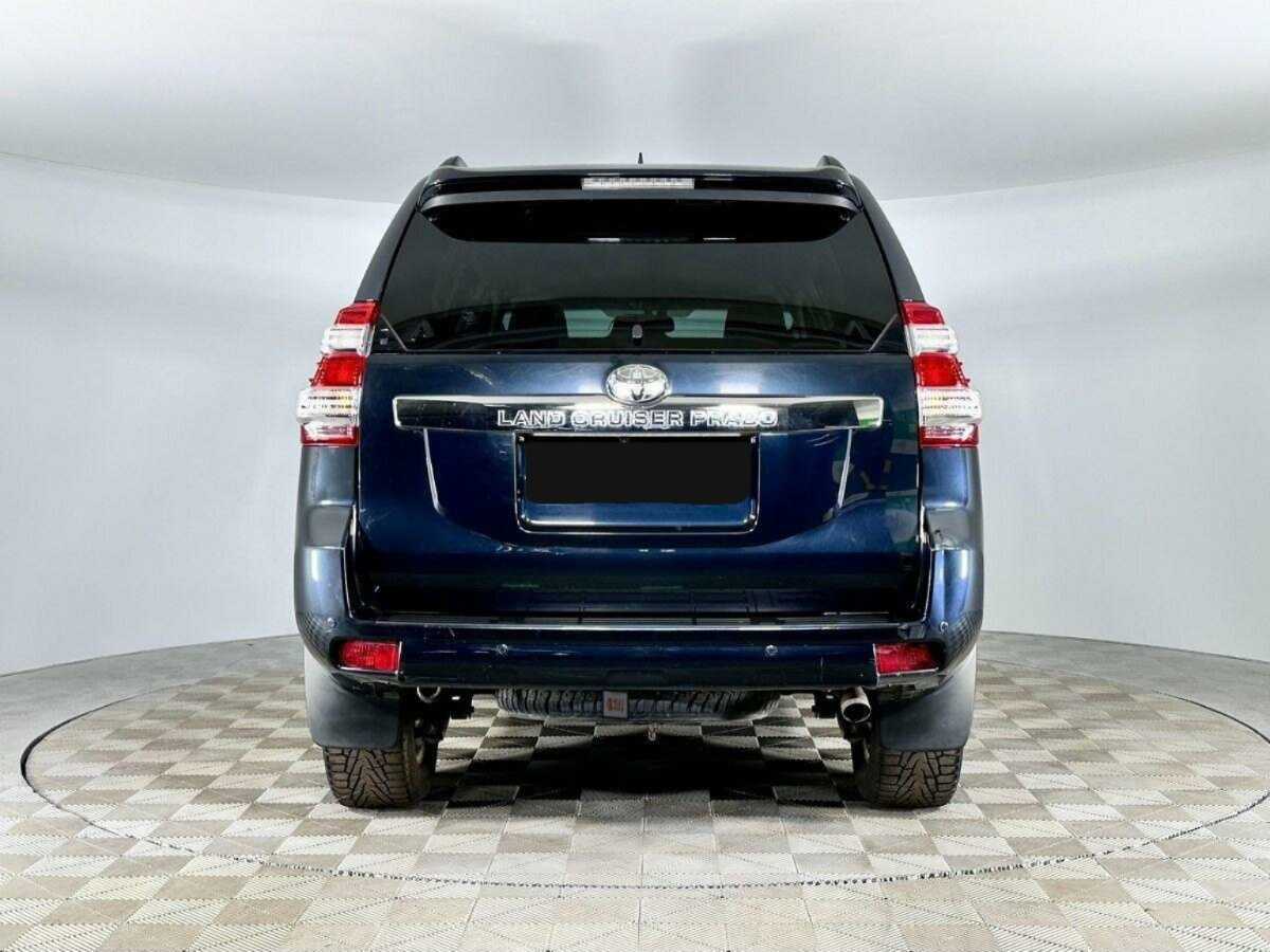 Toyota Land Cruiser Prado 2017 года с пробегом. Фото: #3