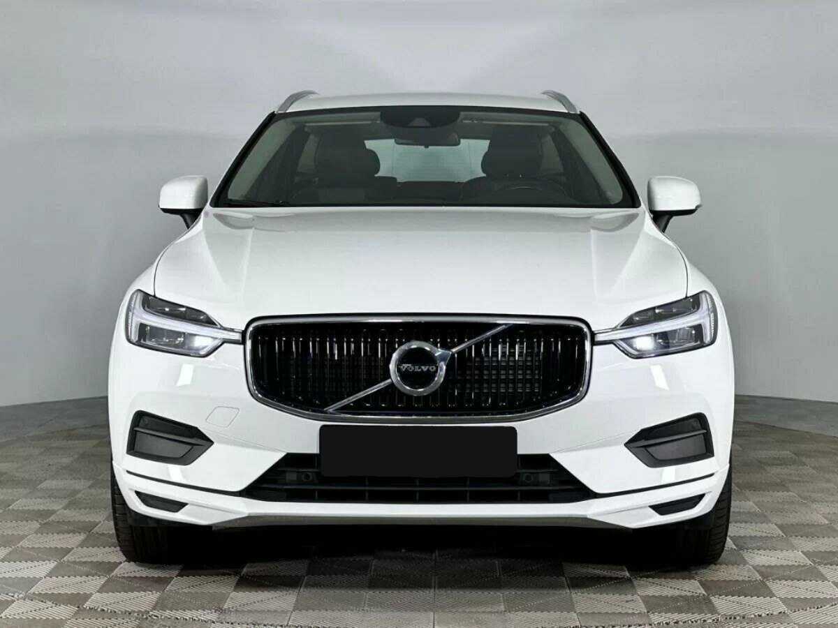 Volvo XC60 2019 года с пробегом. Фото: #2