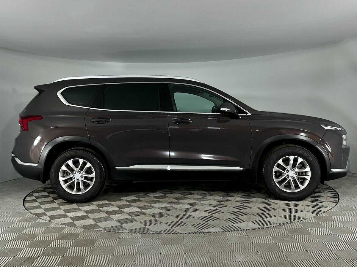 Hyundai Santa Fe 2021 года с пробегом. Фото: #4
