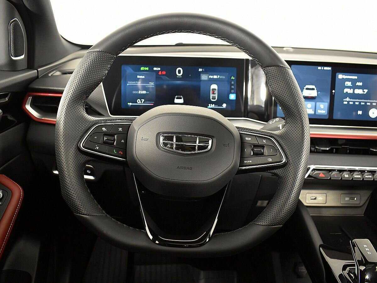 Geely Coolray 2023 года с пробегом. Фото: #10