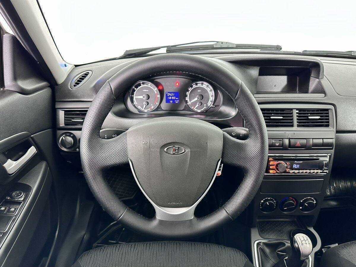 Lada (ВАЗ) Priora 2017 года с пробегом. Фото: #9