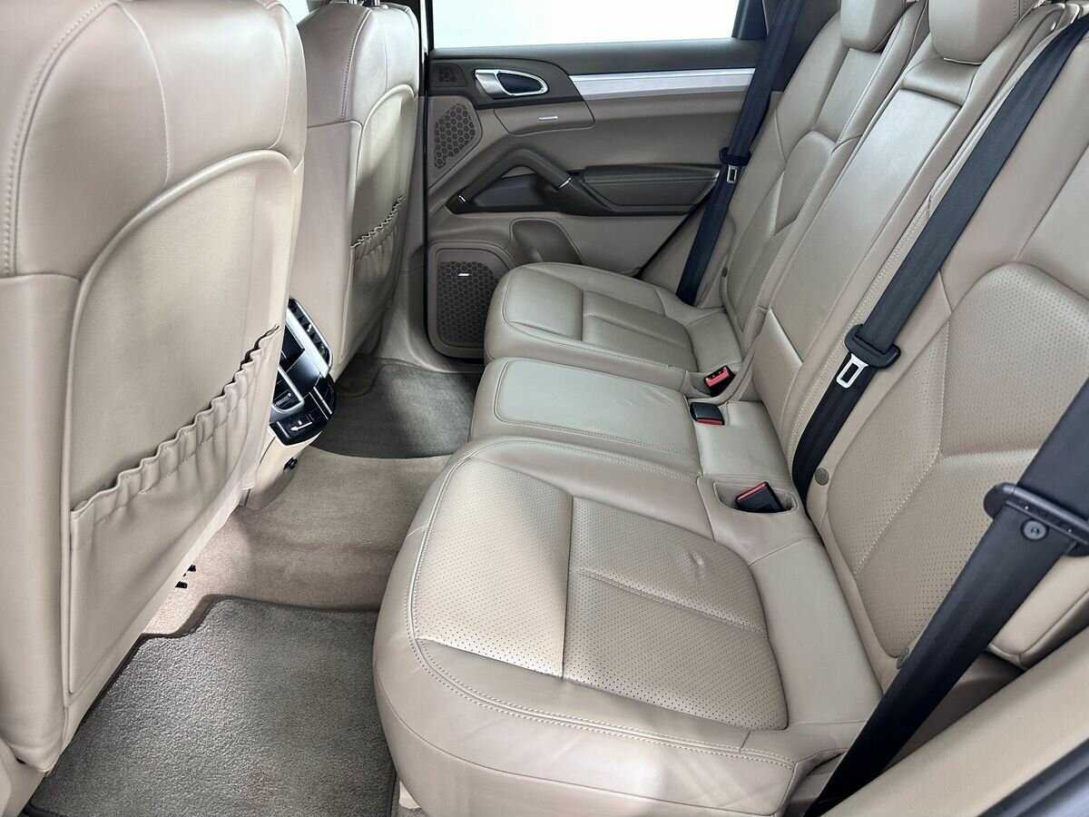 Porsche Cayenne 2012 года с пробегом. Фото: #12