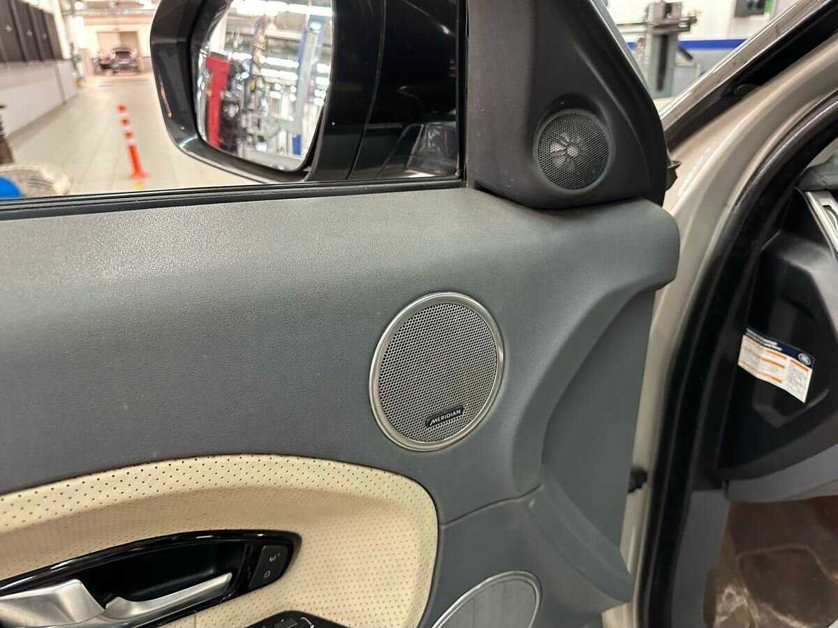 Land Rover Range Rover Evoque 2012 года с пробегом. Фото: #10