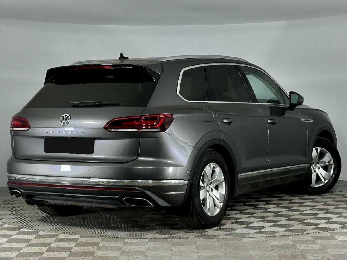 Volkswagen Touareg 2020 года с пробегом. Фото: #1