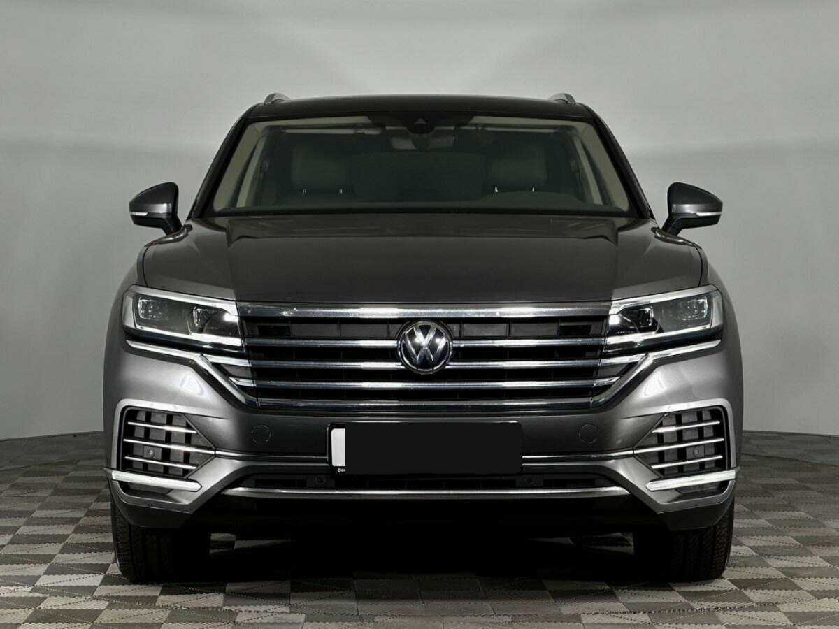 Volkswagen Touareg 2020 года с пробегом. Фото: #2