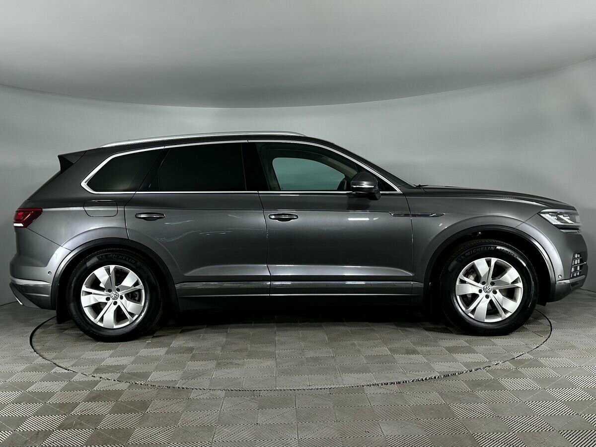 Volkswagen Touareg 2020 года с пробегом. Фото: #4
