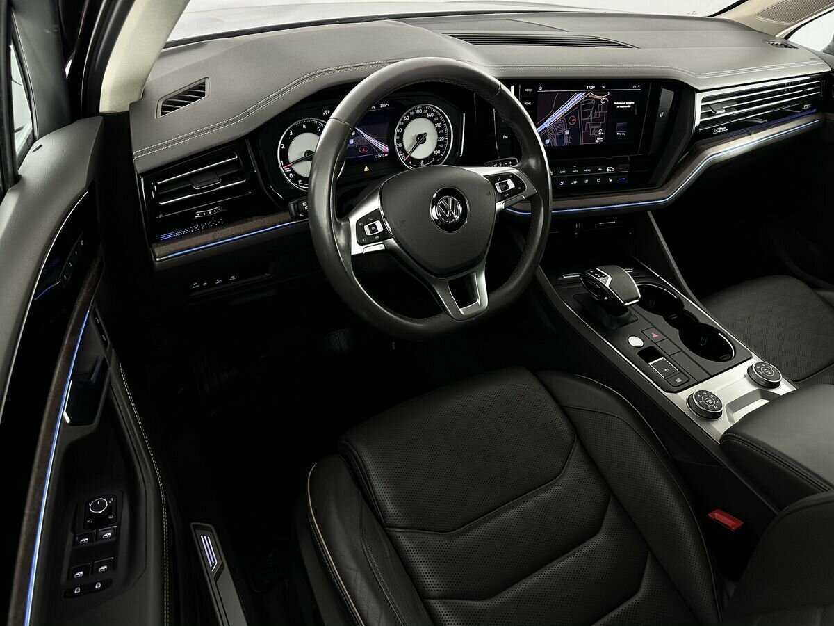 Volkswagen Touareg 2020 года с пробегом. Фото: #6