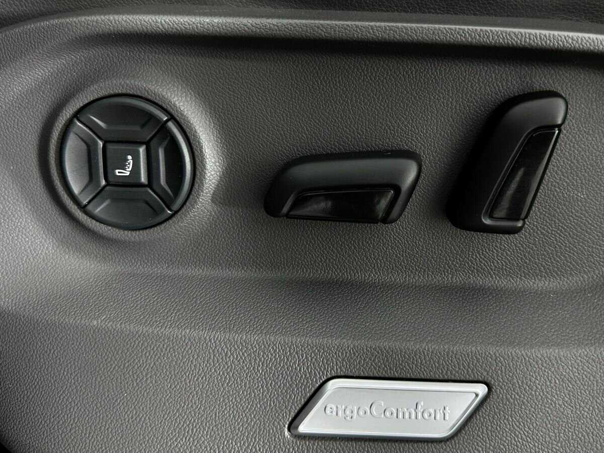 Volkswagen Touareg 2020 года с пробегом. Фото: #15