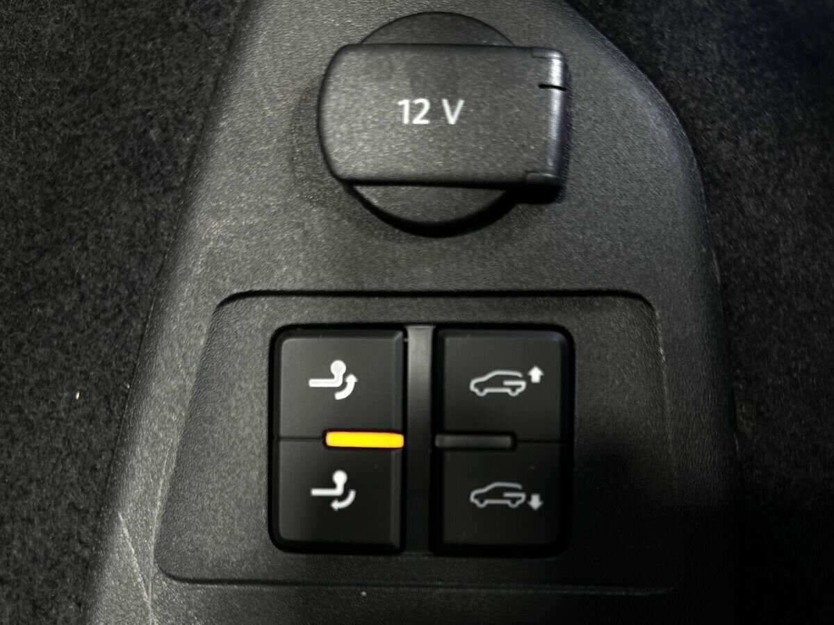 Volkswagen Touareg 2020 года с пробегом. Фото: #18