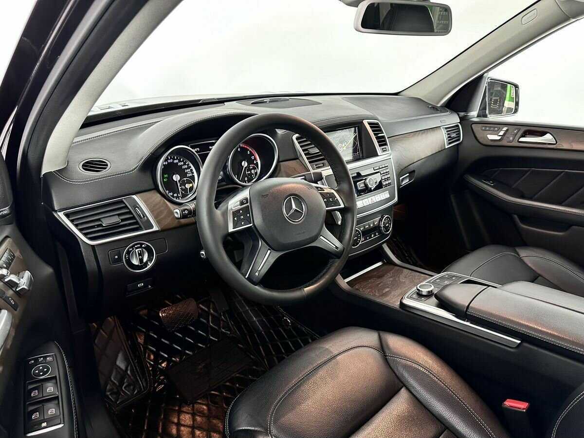 Mercedes-Benz GL-Класс 2015 года с пробегом. Фото: #6