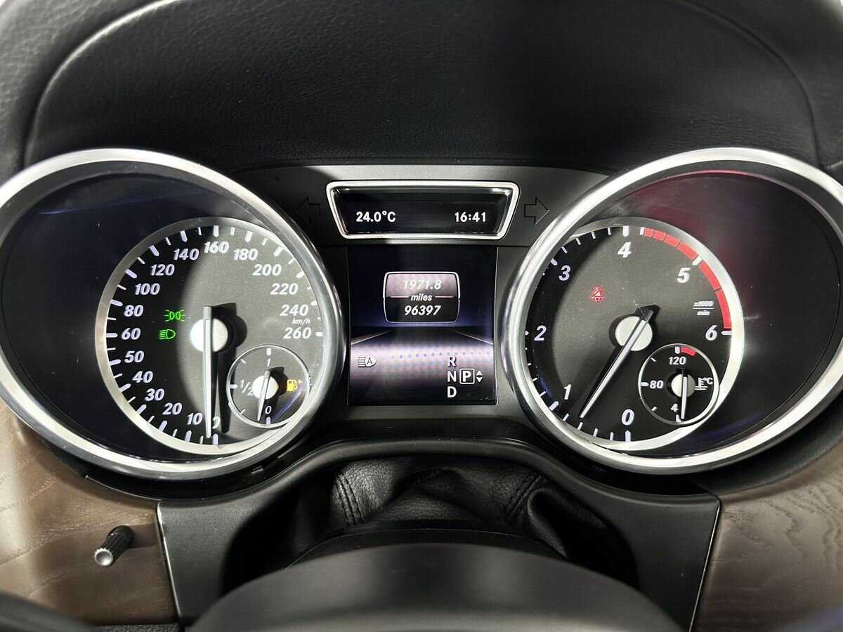 Mercedes-Benz GL-Класс 2015 года с пробегом. Фото: #12