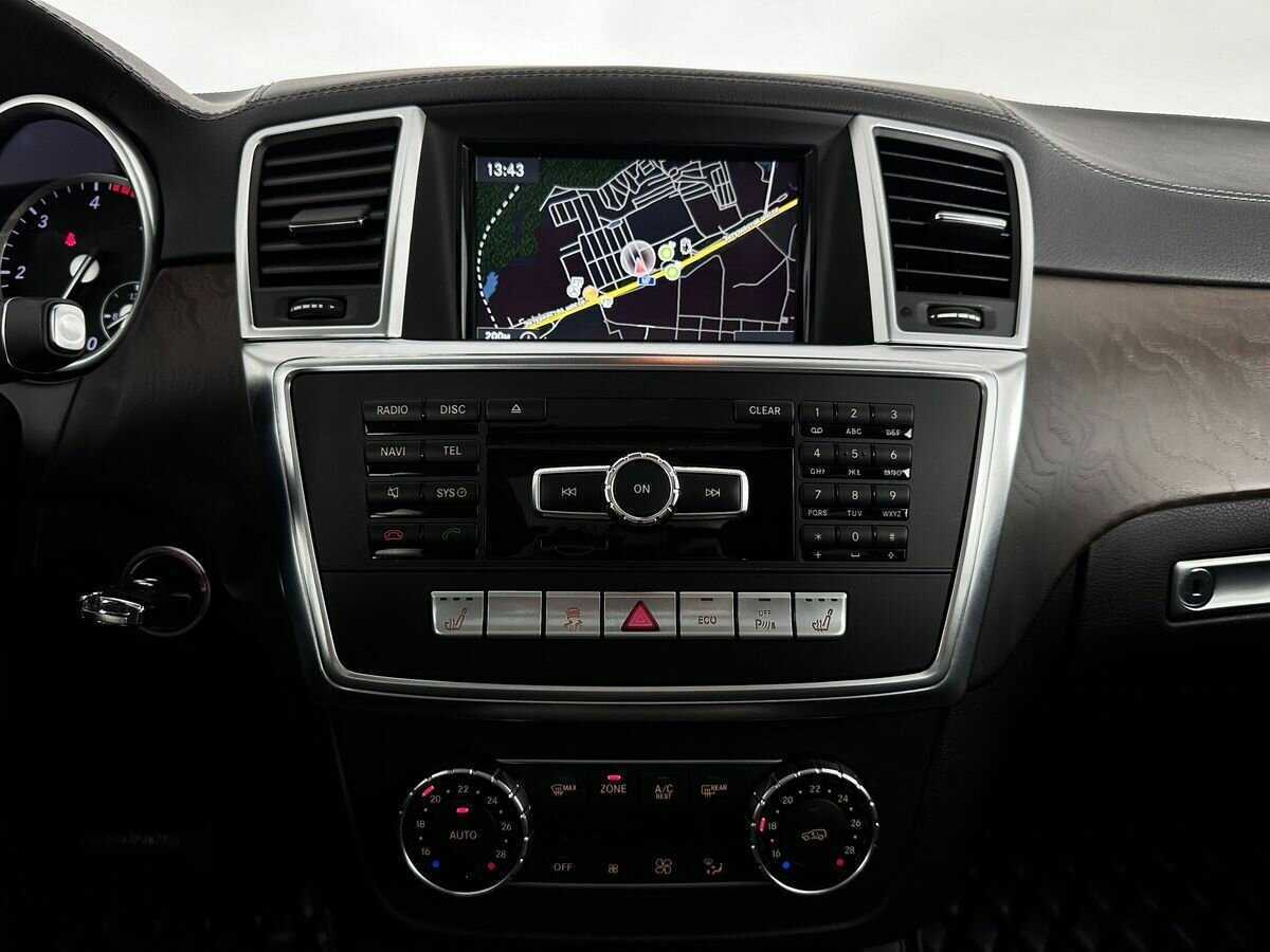 Mercedes-Benz GL-Класс 2015 года с пробегом. Фото: #14