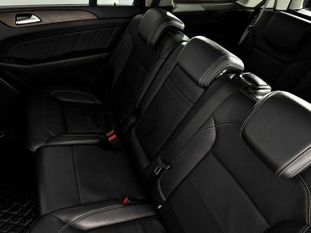 Mercedes-Benz GL-Класс 2015 года с пробегом. Фото: #20