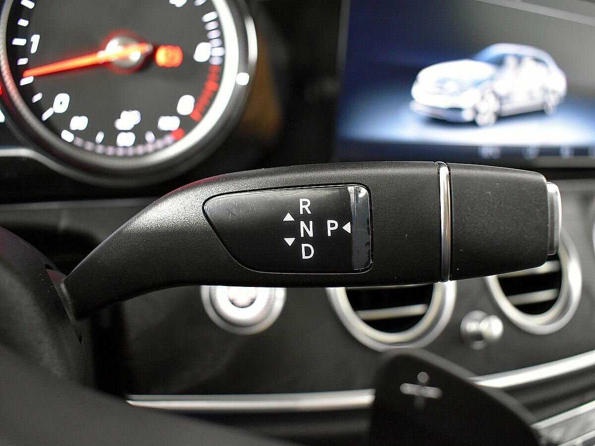 Mercedes-Benz E-Класс 2018 года с пробегом. Фото: #12