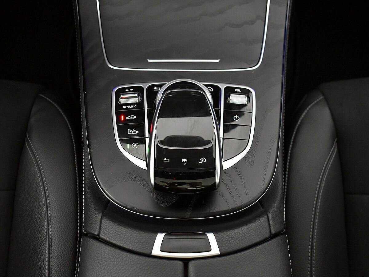 Mercedes-Benz E-Класс 2018 года с пробегом. Фото: #15