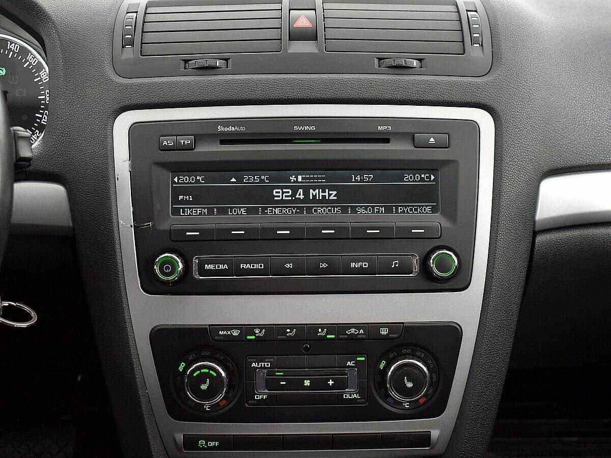 Б/У Шкода Октавия 2012 года. Фото: #12