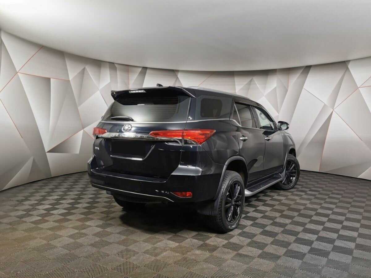 Toyota Fortuner 2019 года с пробегом. Фото: #1