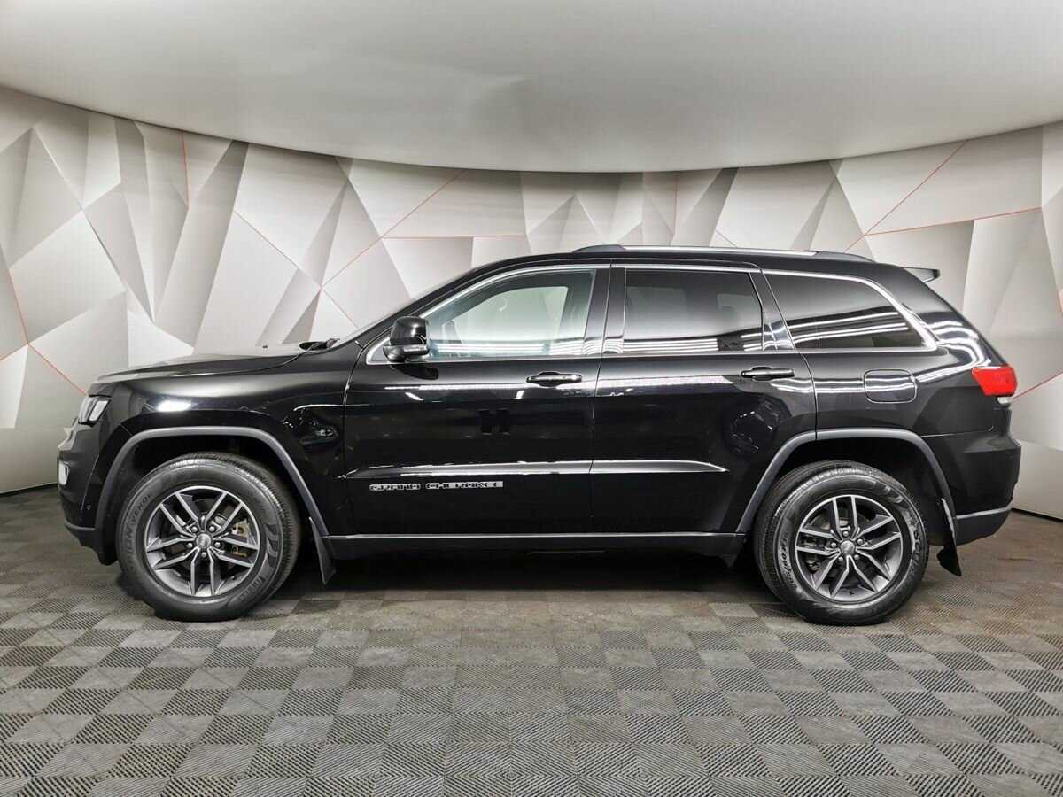 Jeep Grand Cherokee 2018 года с пробегом. Фото: #4
