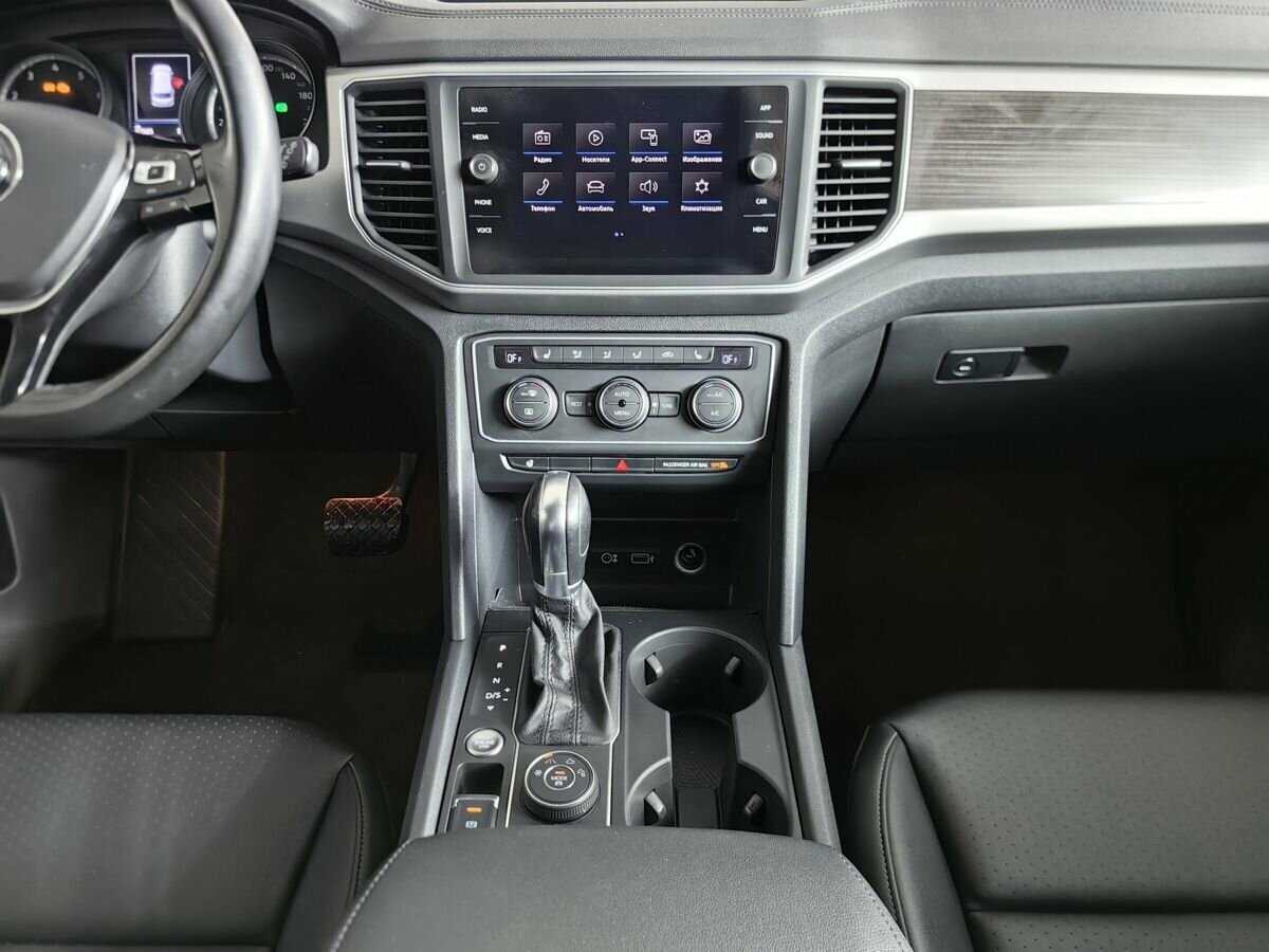 Volkswagen Teramont 2019 года с пробегом. Фото: #10