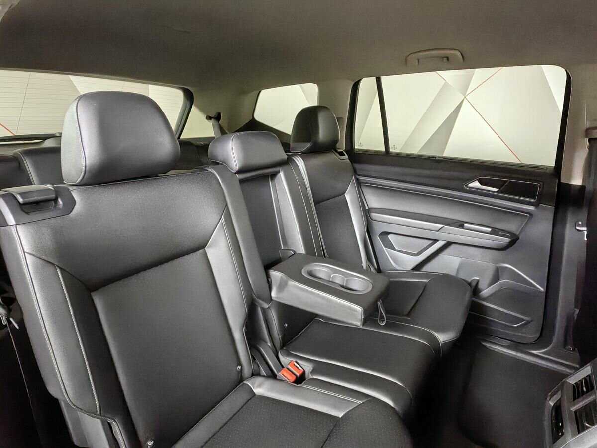 Volkswagen Teramont 2019 года с пробегом. Фото: #12