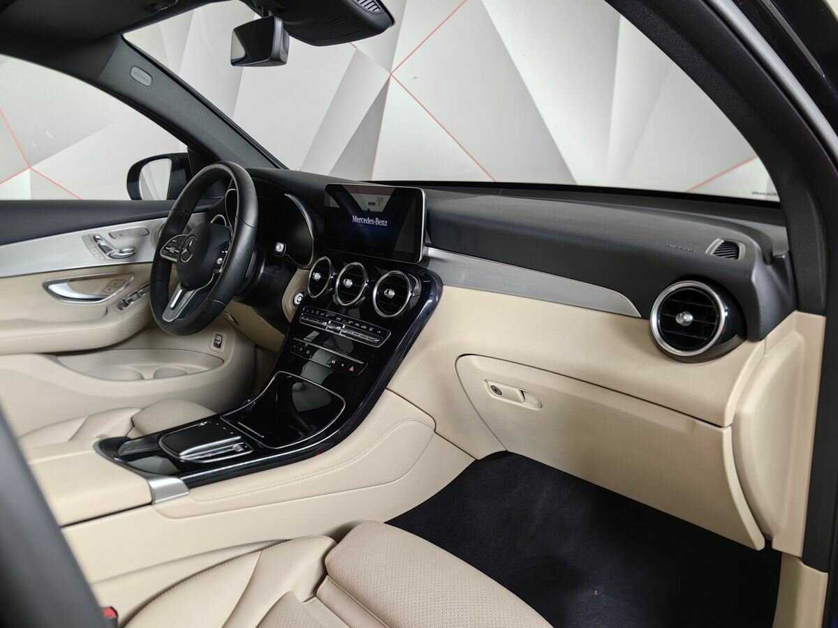 Mercedes-Benz GLC Coupe 2020 года с пробегом. Фото: #8