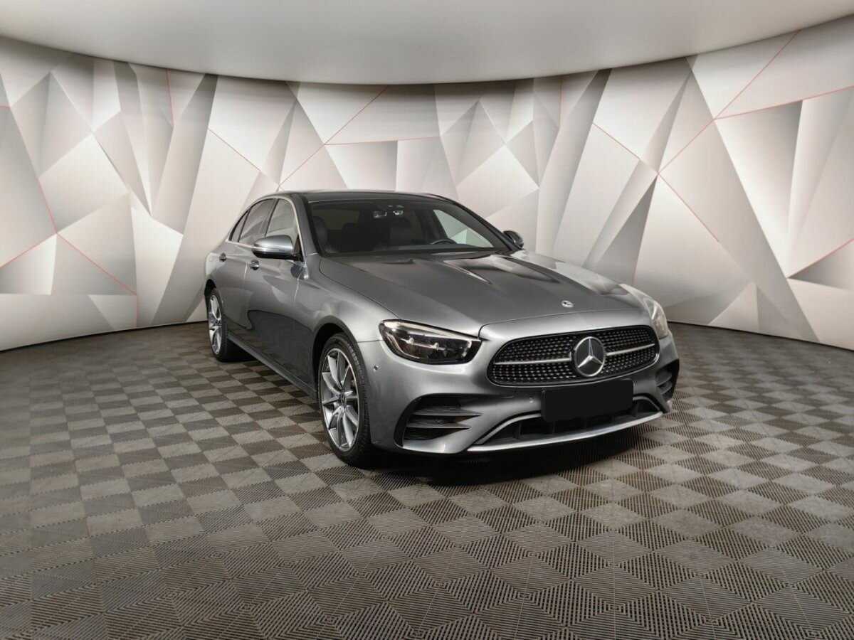 Mercedes-Benz E-Класс 2021 года с пробегом. Фото: #2