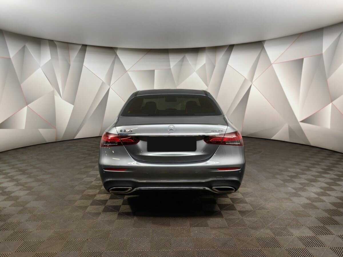 Mercedes-Benz E-Класс 2021 года с пробегом. Фото: #7