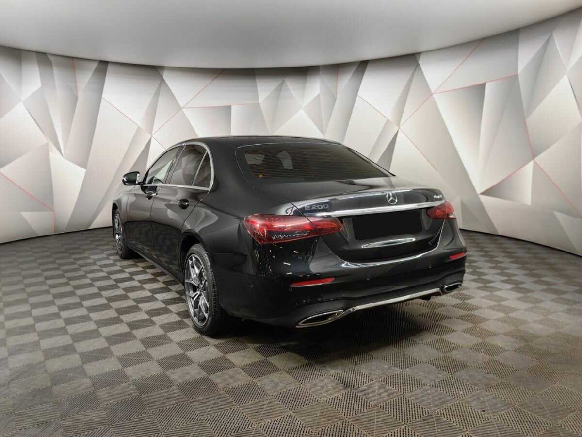 Mercedes-Benz E-Класс 2020 года с пробегом. Фото: #3