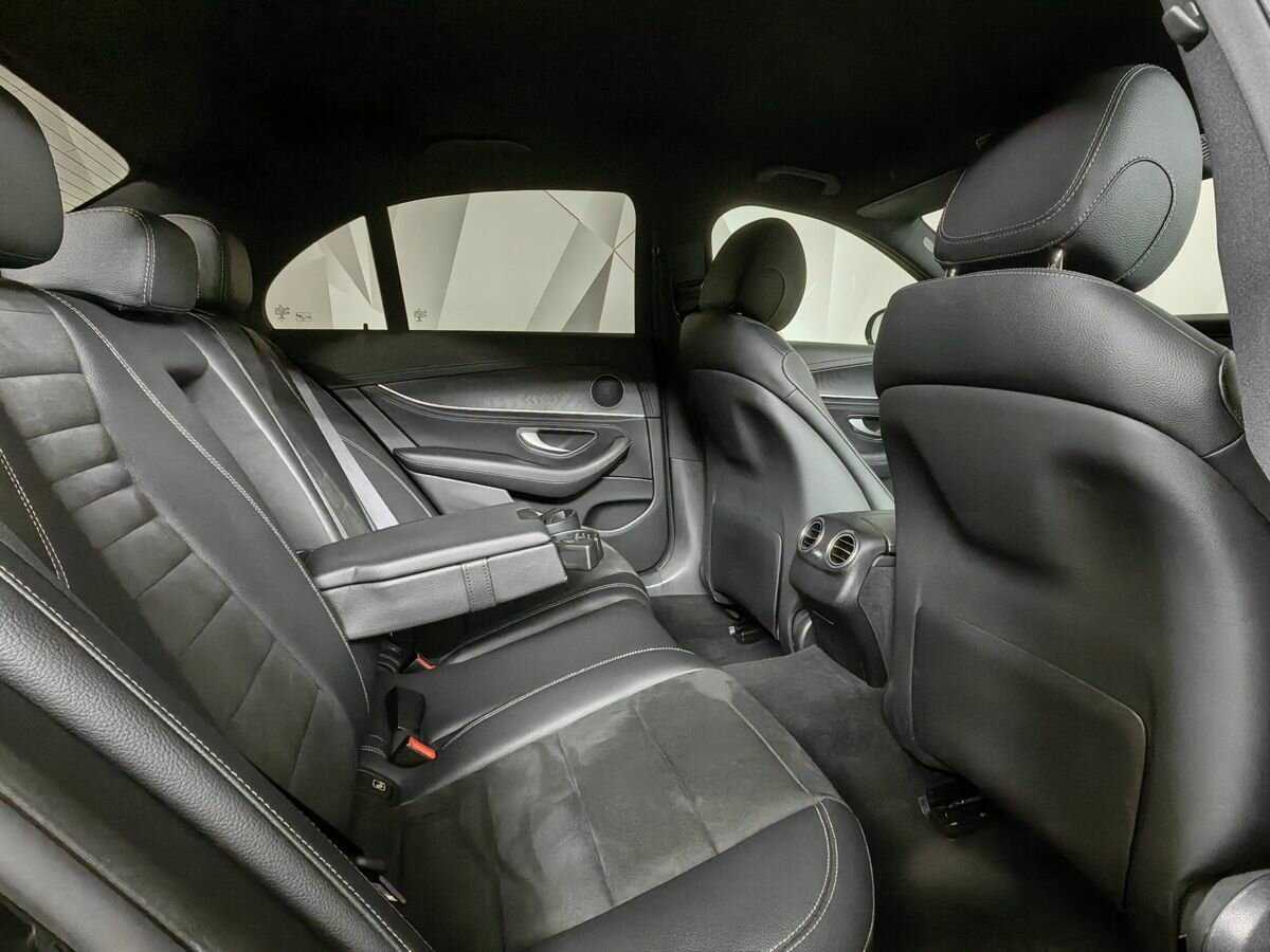 Mercedes-Benz E-Класс 2020 года с пробегом. Фото: #11