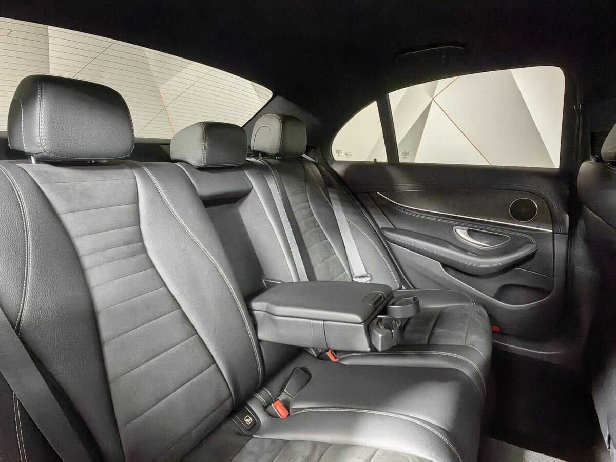 Mercedes-Benz E-Класс 2020 года с пробегом. Фото: #12