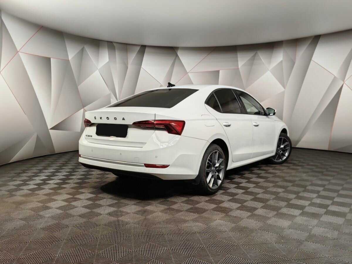 Skoda Octavia 2021 года с пробегом. Фото: #1