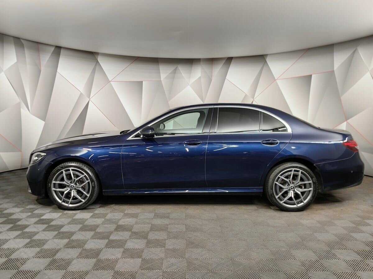 Mercedes-Benz E-Класс 2020 года с пробегом. Фото: #4