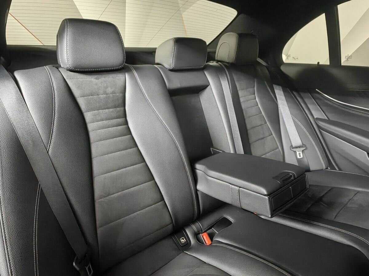 Mercedes-Benz E-Класс 2020 года с пробегом. Фото: #10