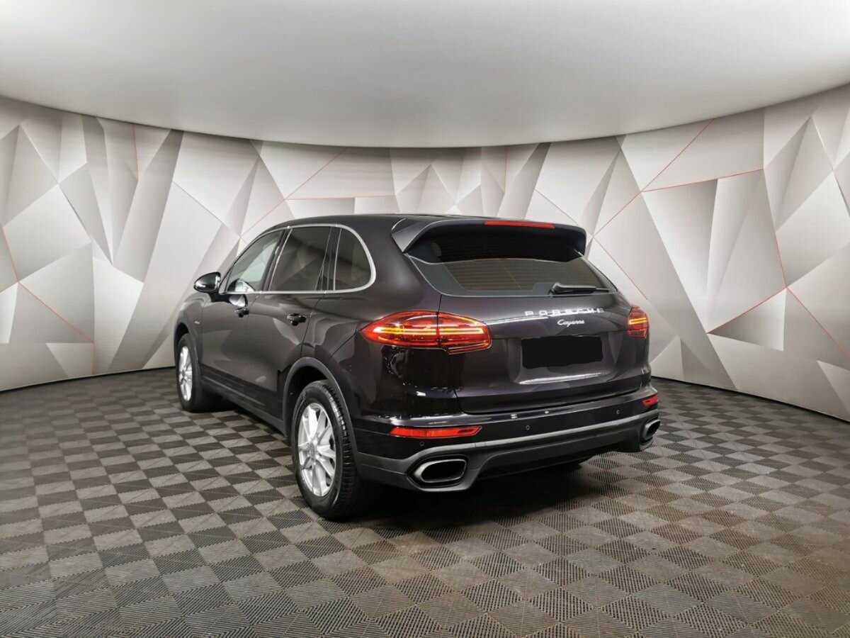 Porsche Cayenne 2015 года с пробегом. Фото: #3