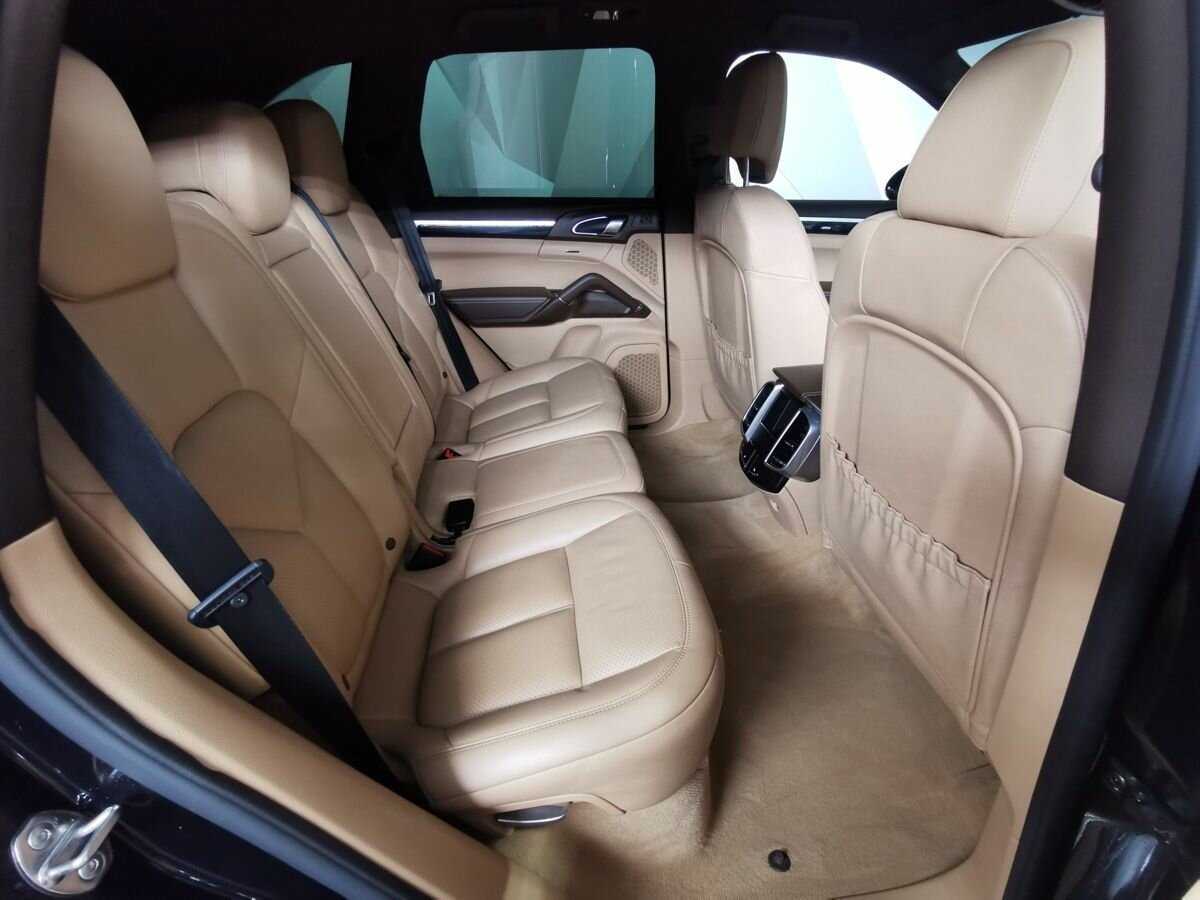 Porsche Cayenne 2015 года с пробегом. Фото: #11