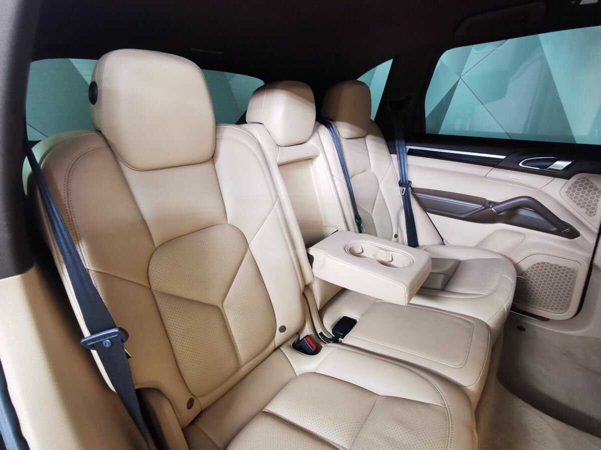 Porsche Cayenne 2015 года с пробегом. Фото: #12