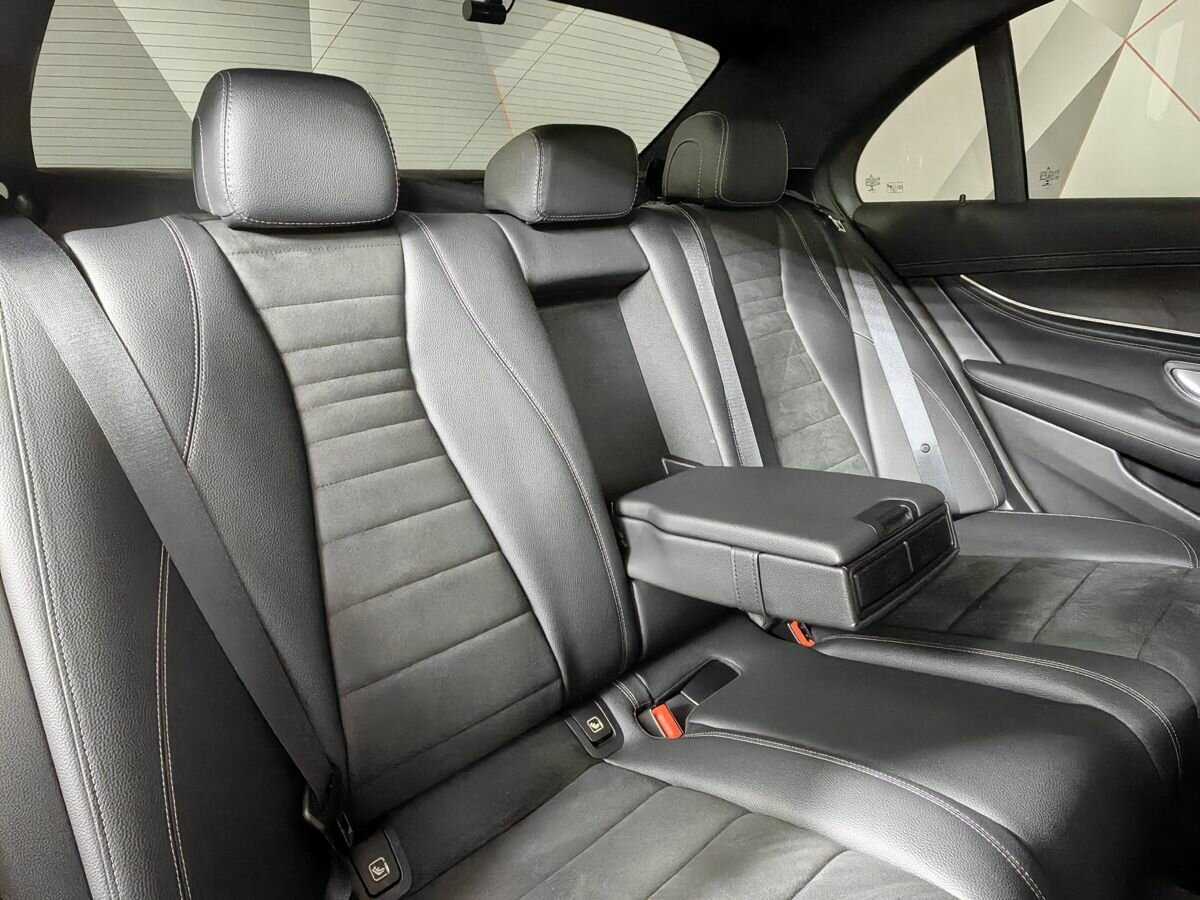 Mercedes-Benz E-Класс 2021 года с пробегом. Фото: #12