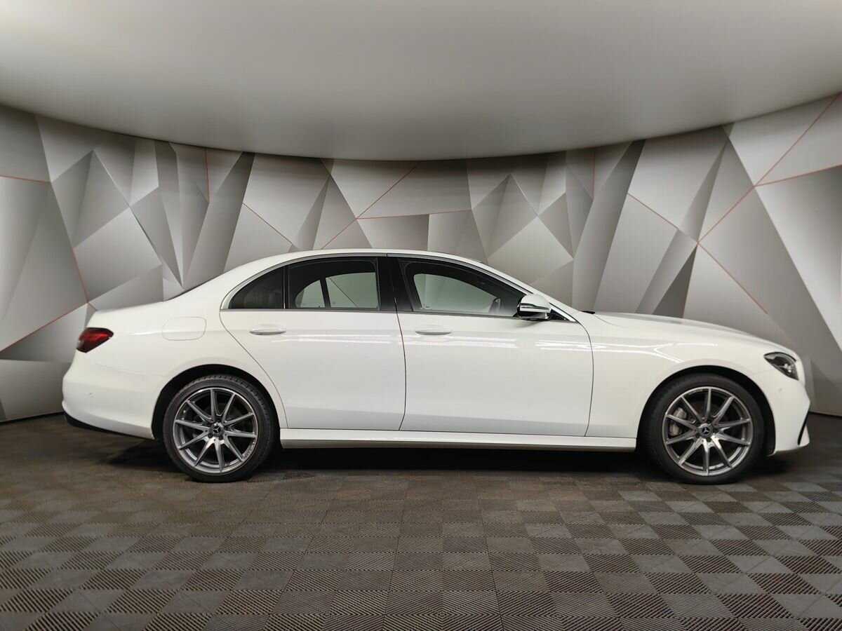 Mercedes-Benz E-Класс 2022 года с пробегом. Фото: #5