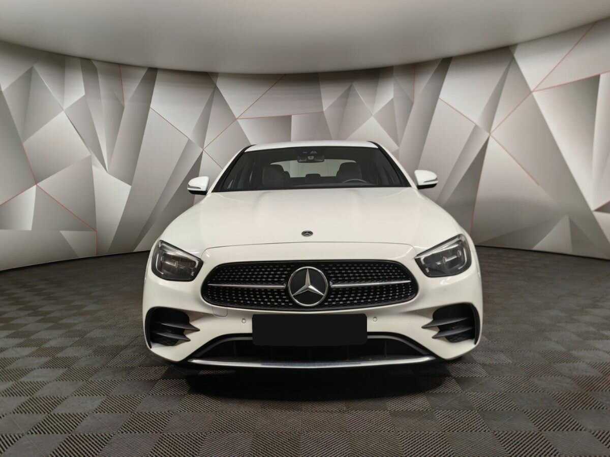 Mercedes-Benz E-Класс 2022 года с пробегом. Фото: #6