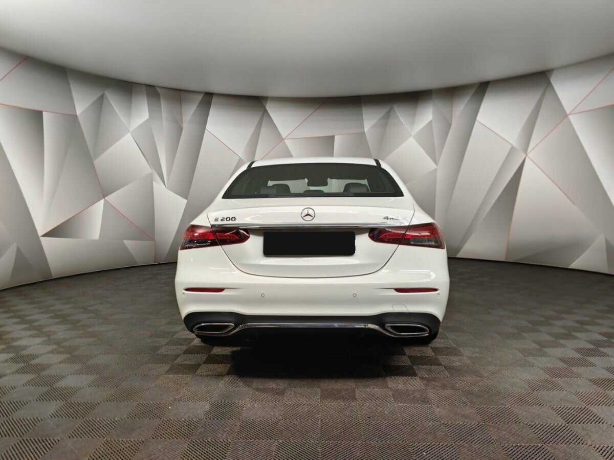 Mercedes-Benz E-Класс 2022 года с пробегом. Фото: #7