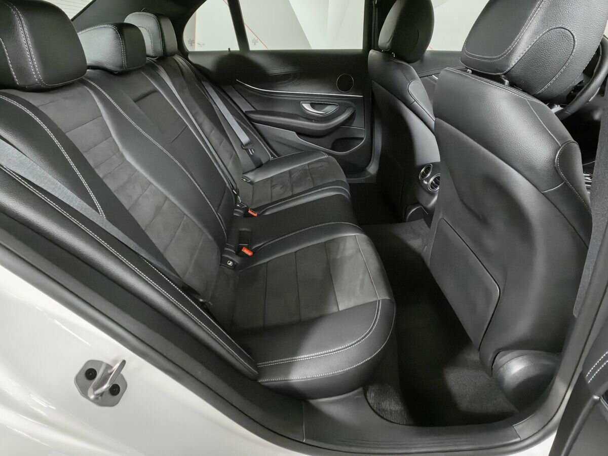 Mercedes-Benz E-Класс 2022 года с пробегом. Фото: #11