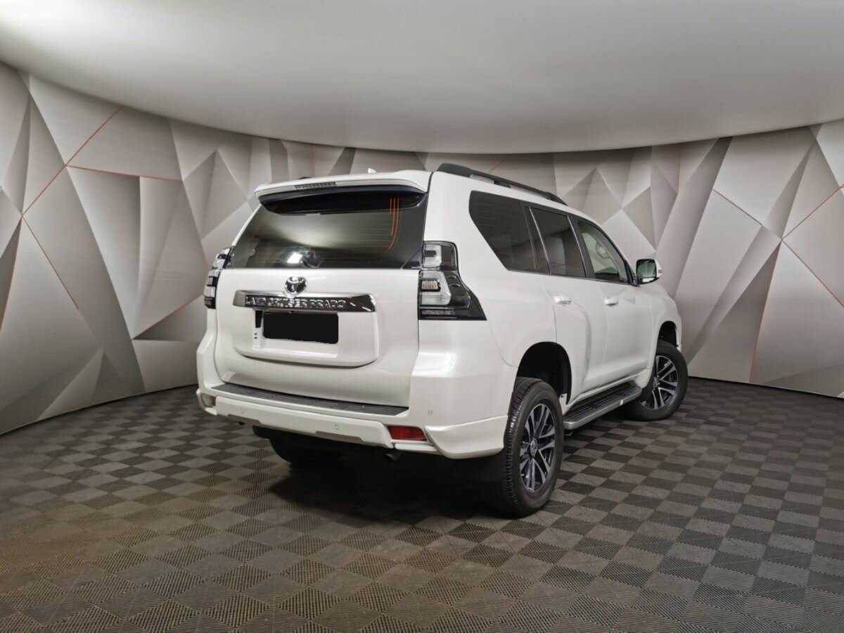 Toyota Land Cruiser Prado 2020 года с пробегом. Фото: #1