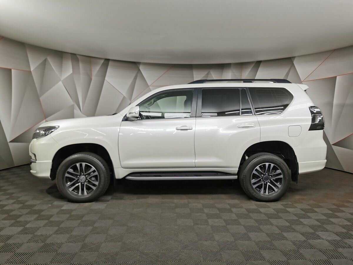 Toyota Land Cruiser Prado 2020 года с пробегом. Фото: #4