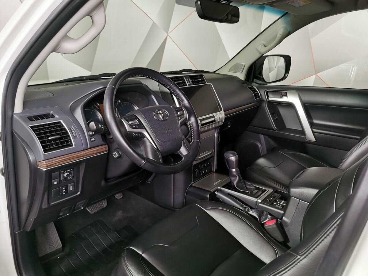 Toyota Land Cruiser Prado 2020 года с пробегом. Фото: #13